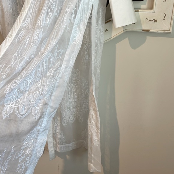 CHICO'S EMBROIDERED LONG SLEEVE DUSTER WHITE SIZE ONE SIZE - Picture 8 of 10